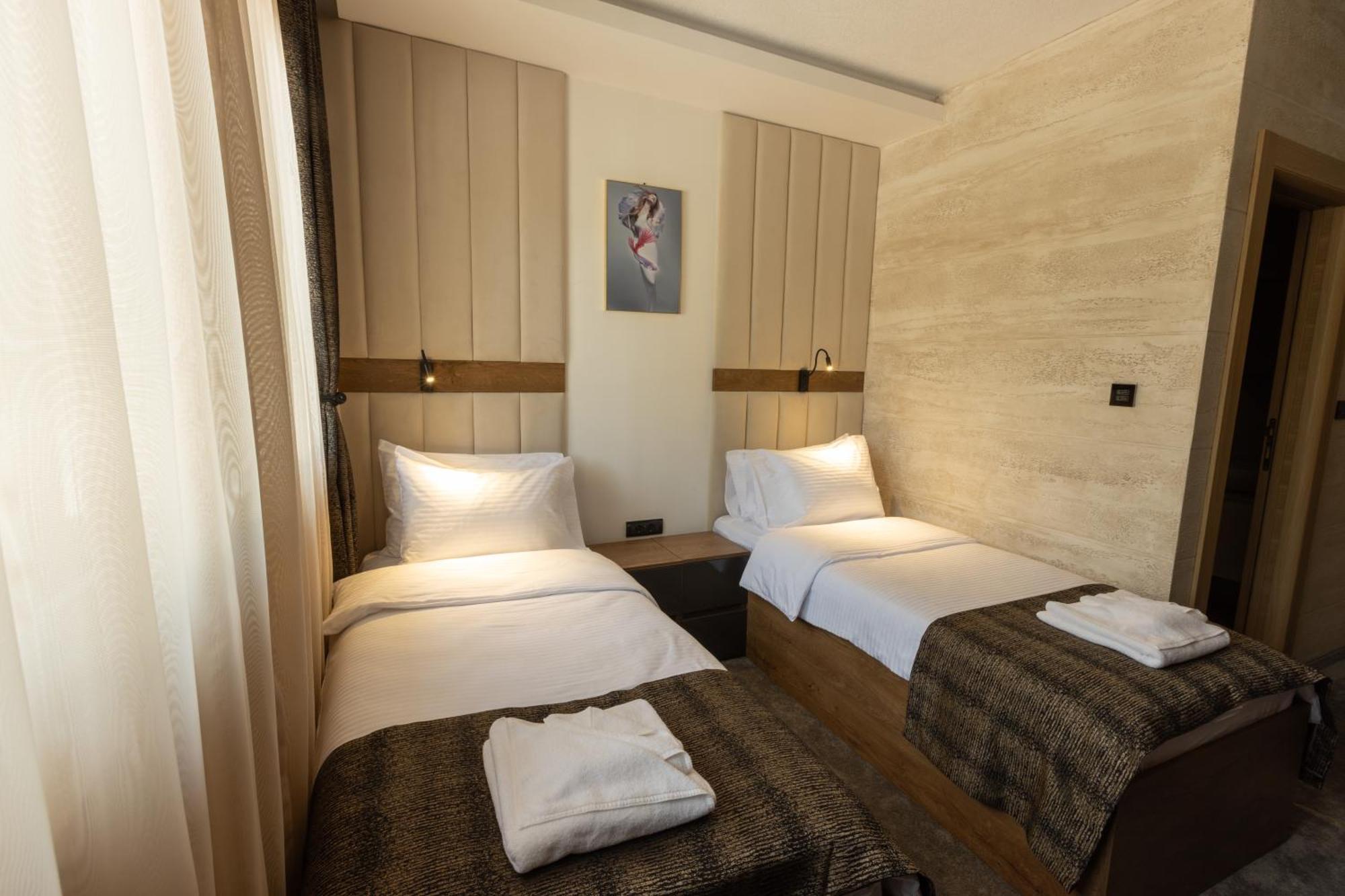 Hotel M Star نوفي بازار المظهر الخارجي الصورة