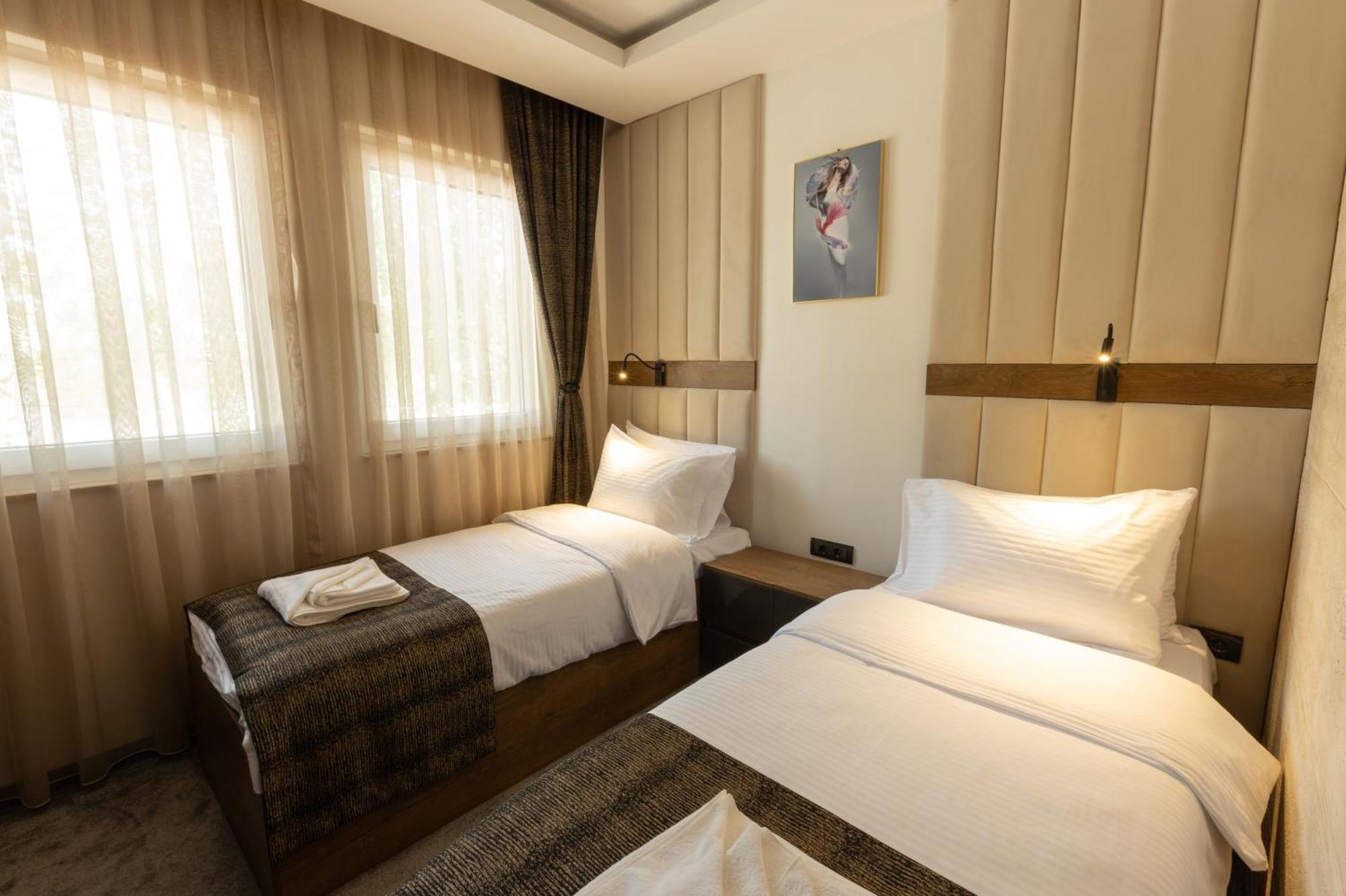 Hotel M Star نوفي بازار المظهر الخارجي الصورة